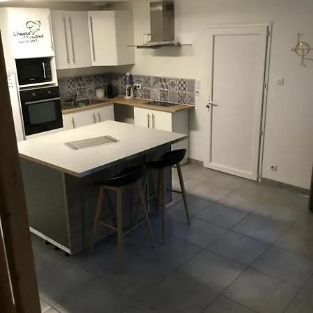 Hébergement de vacances Le 7ter, Maison Calme Piscine Partagée