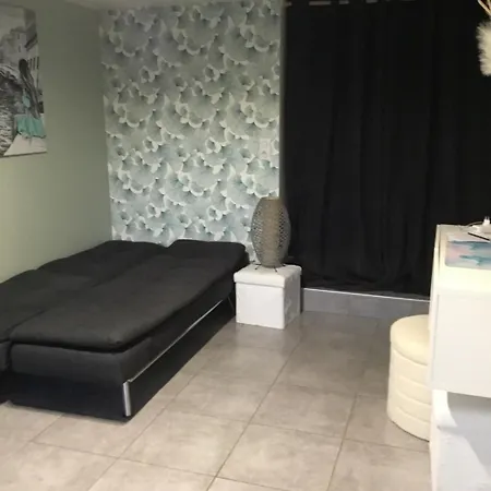 Le 7ter, Maison Calme Piscine Partagee 펜션